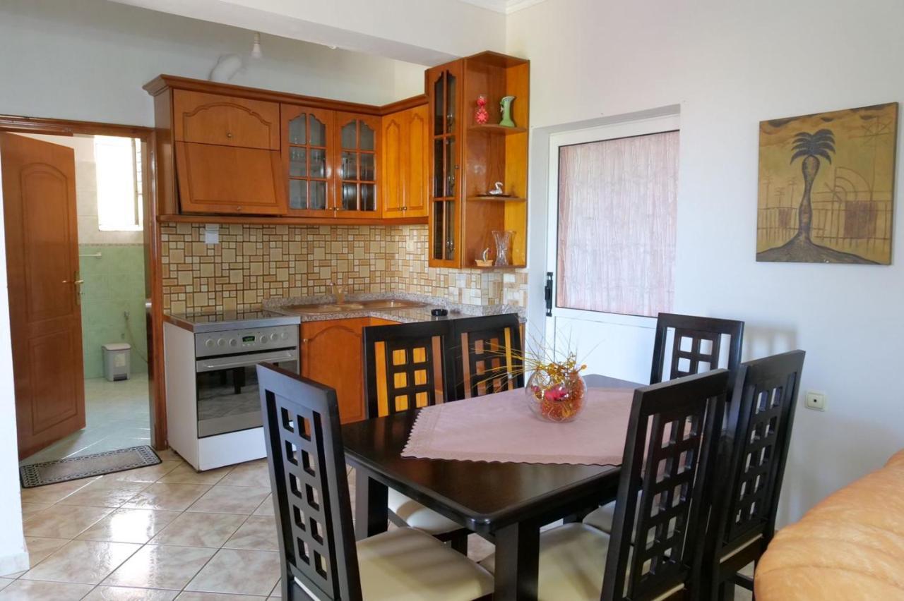 Vita Apartment - Spacious Garden And Balcony 5 Min To Beach & Center Ксамил Экстерьер фото