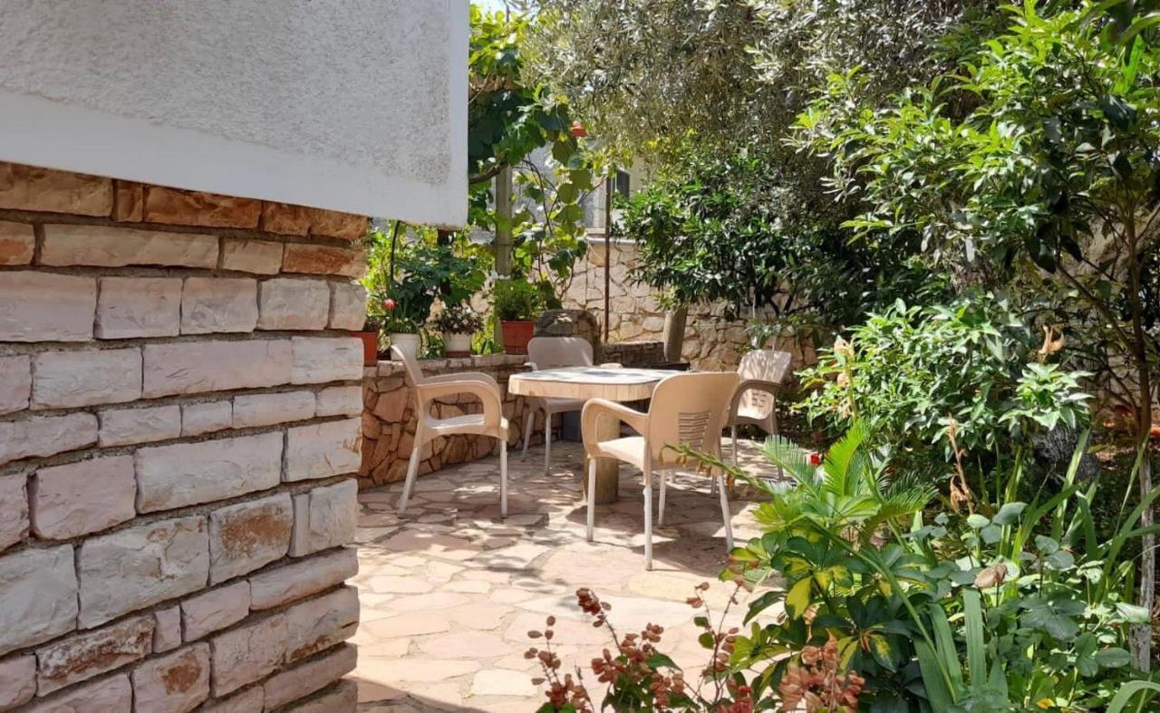 Vita Apartment - Spacious Garden And Balcony 5 Min To Beach & Center Ксамил Экстерьер фото